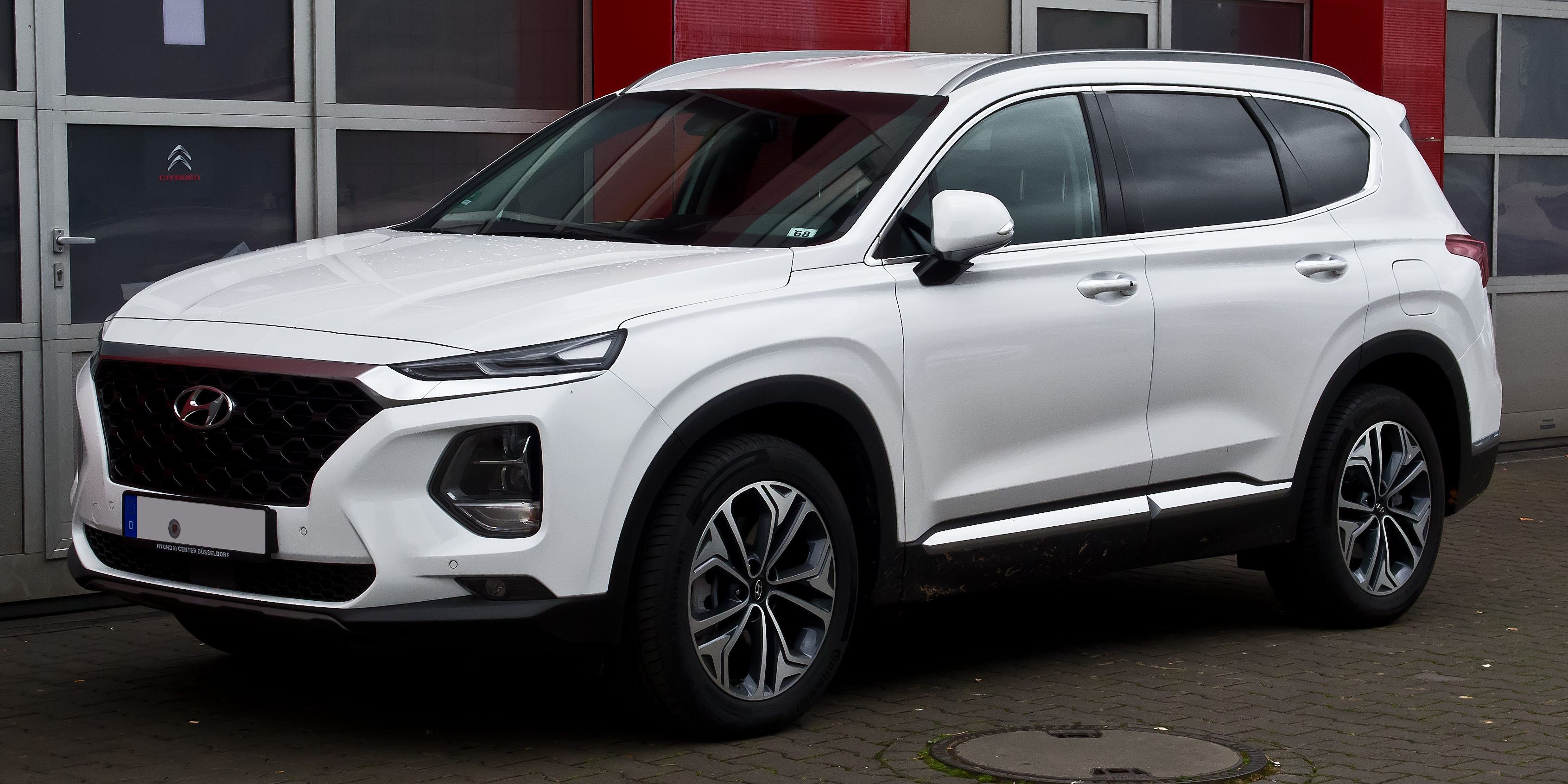 Car: Hyundai Santa Fe 2018-2024 TM