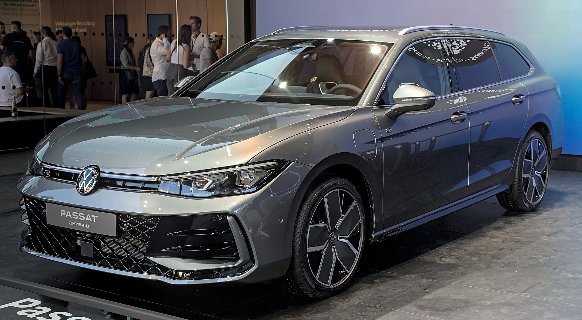 Car: Volkswagen Passat 2024- CJ (B9)