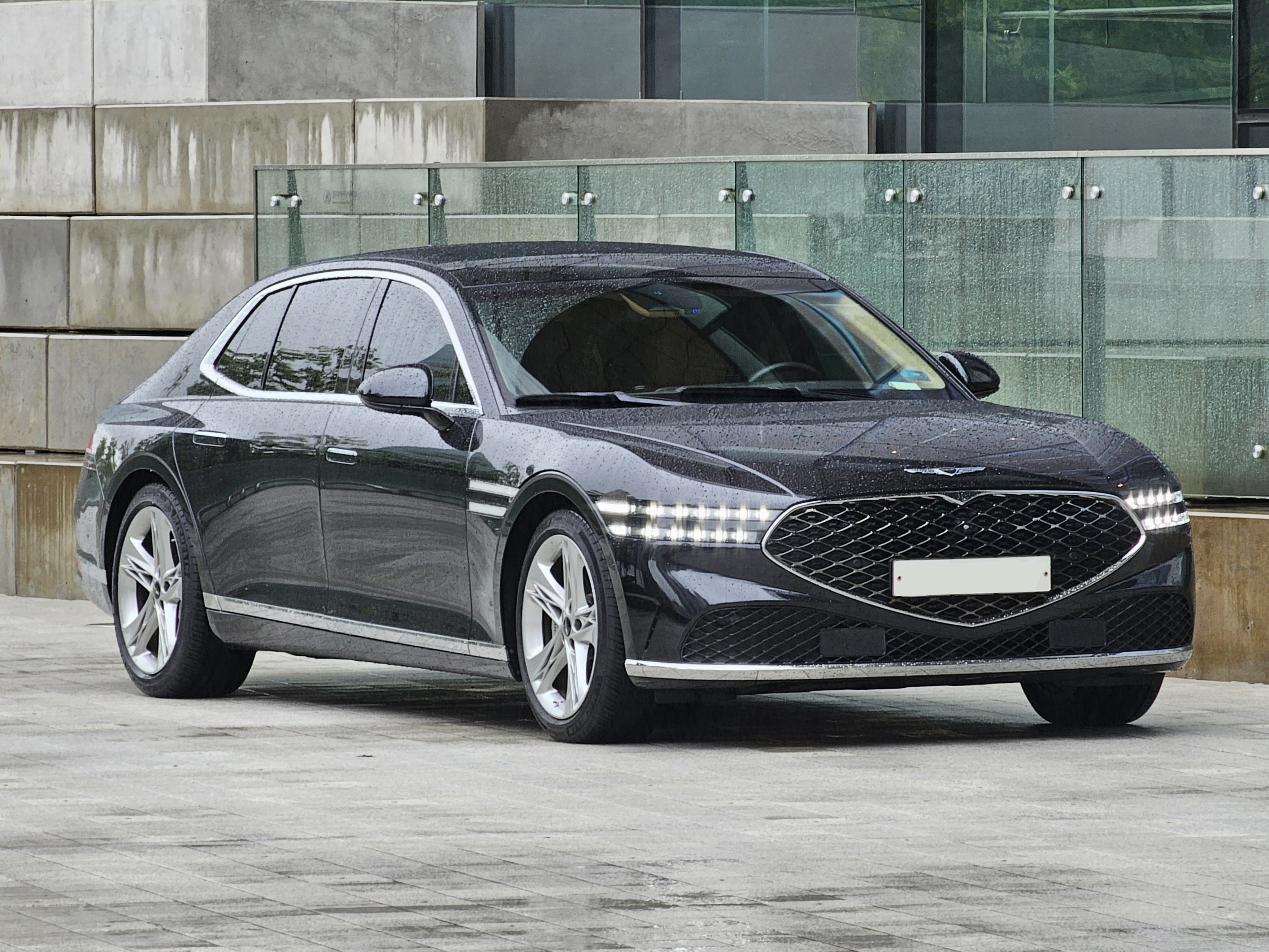 Car: Genesis G90 2021- RS4