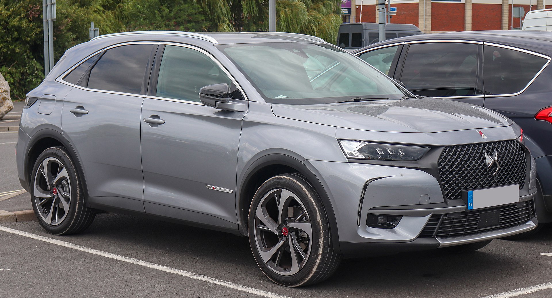 Fahrzeug: DS Automobiles DS 7 Crossback 2018- J_